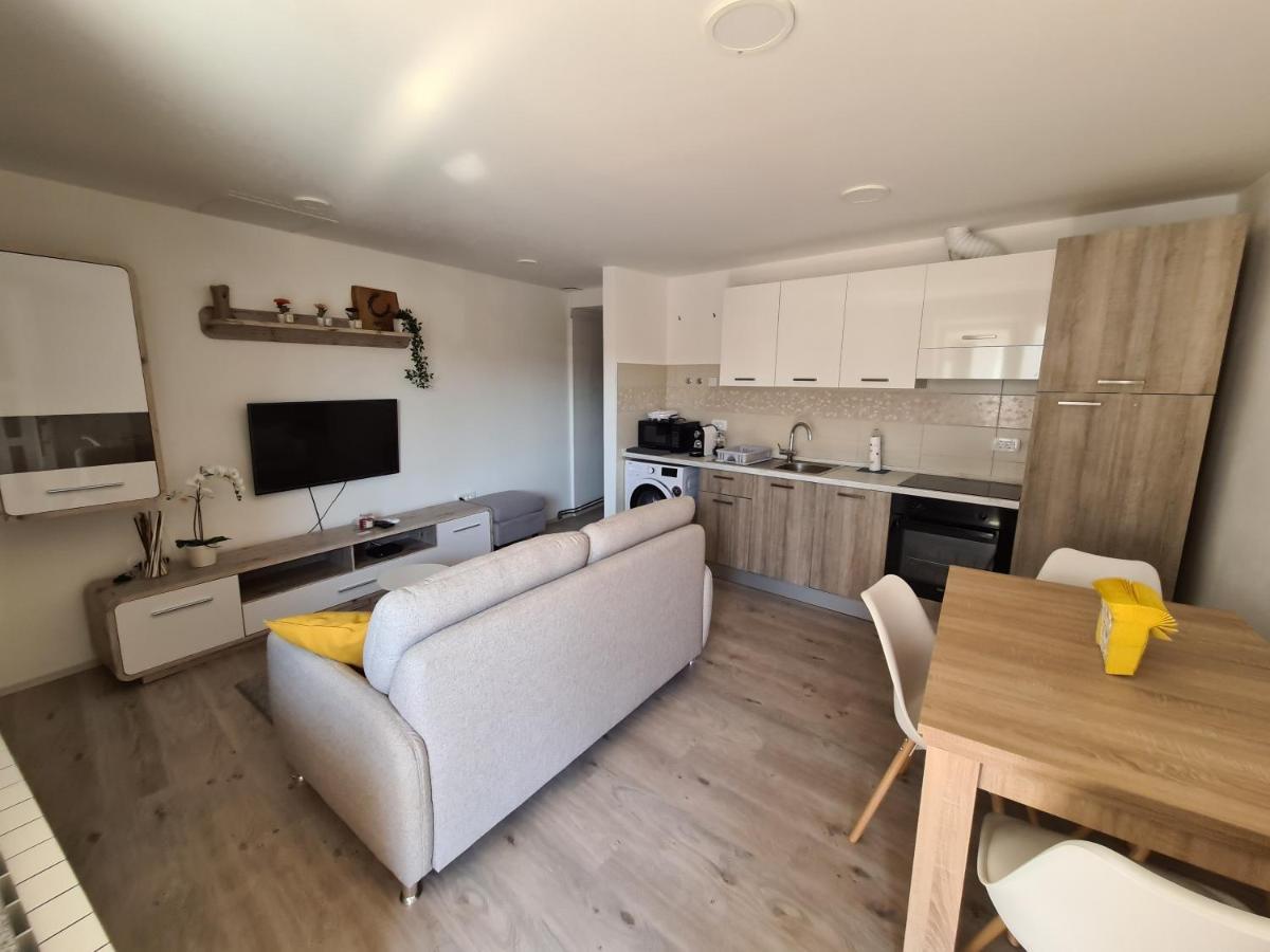 Apartma Iva Копер Екстериор снимка